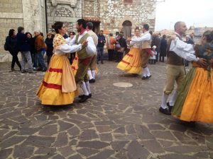 Why to visit Umbria Italy - umbria festival - food and wine Umbria - holiday villa rental - celebrate easter in umbria
