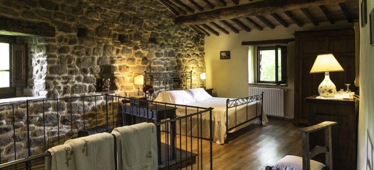 castle for rent in italy - Bedroom